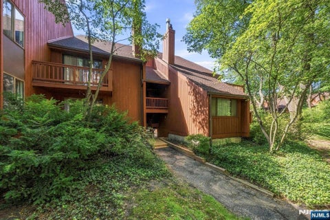 Photo for 484 Teal Plaza