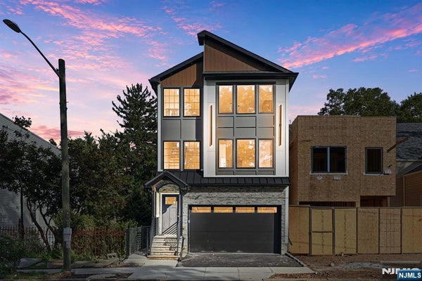92 SPEEDWAY AVE, NEWARK, NJ 07106 - Image 65e8d7f4d9568cecd42cf6bdb14219f0/196377022