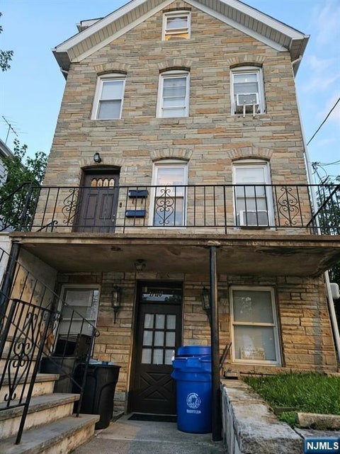 Photo for 435 Washington Street 2nd floor