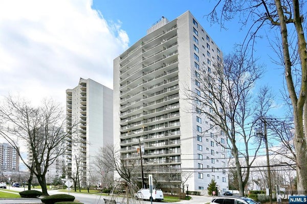 277 PROSPECT AVE APT 18H, HACKENSACK, NJ 07601 - Image 677561d4fd75c92ecedfdf5e5c1dce65/1406466601
