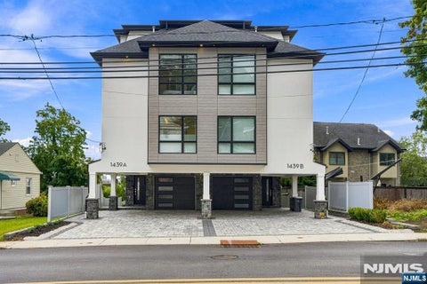Photo for 1439 River Road 1