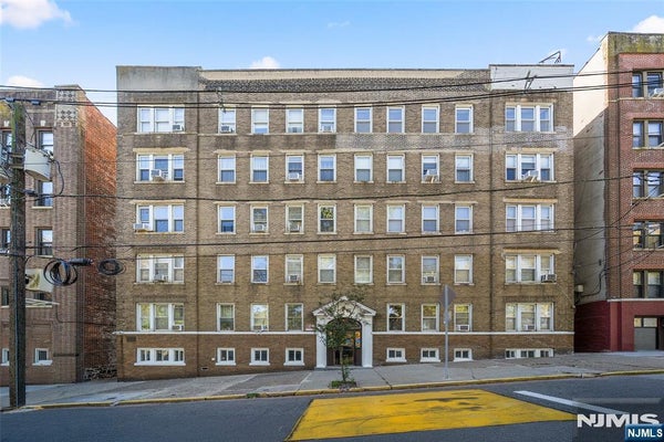 325 79TH ST APT 56, NORTH BERGEN, NJ 07047 - Image 6cc8a3d78629cb3a65dec2bda0f115d7/1703799558