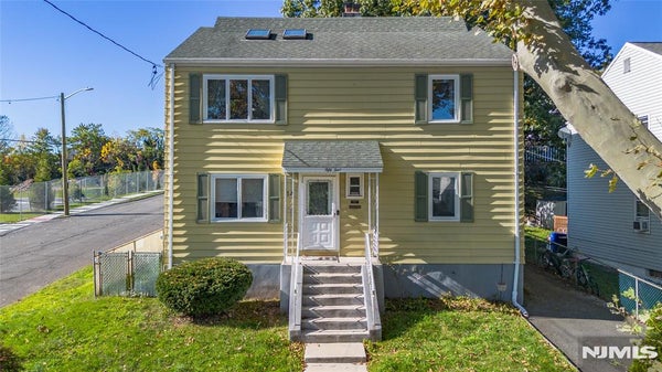 52 7TH AVE, PASSAIC, NJ 07055 - Image 73c8107c7193074ce4a0df458dfcfece/3088486276