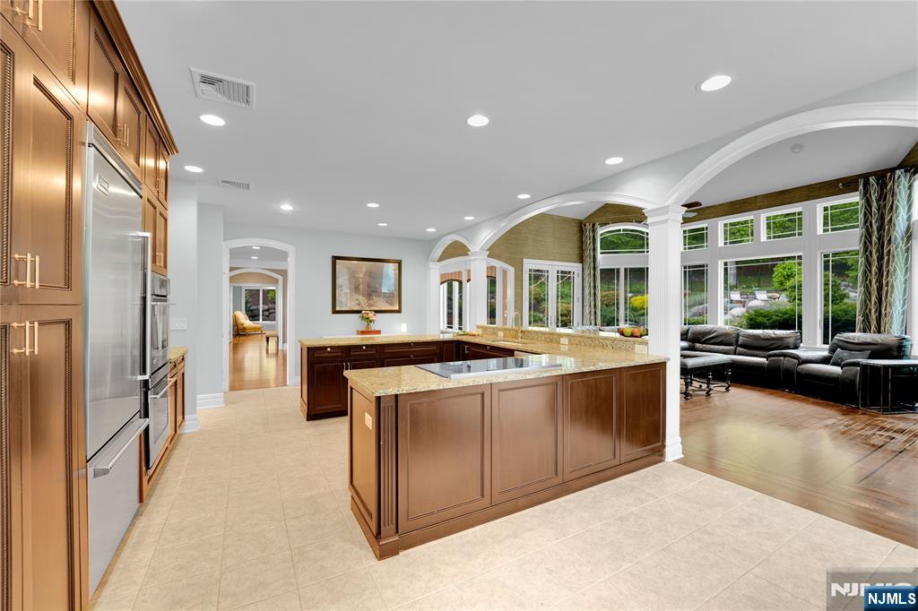127 Waughaw Rd, Montville Township, NJ, 07082, USA, 6 Bedrooms Bedrooms, ,5 BathroomsBathrooms,Residential,Active,127 Waughaw Rd,26020675