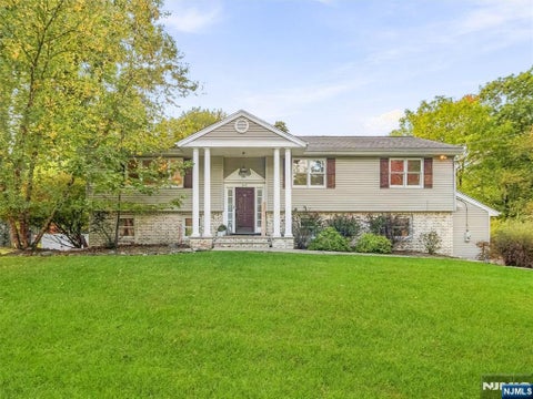 Photo for 345 Shadyside Road