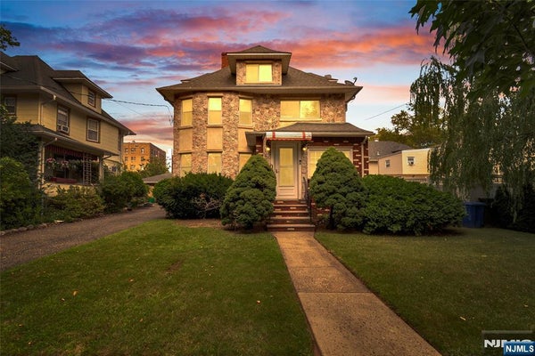 90 CEDAR ST, RIDGEFIELD PARK, NJ 07660 - Image 7b07abf0c6aa4e8279d2deb02a5122dc/1758183936