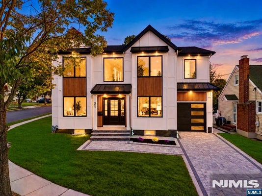 31 BARNSDALE RD, CLIFTON, NJ 07013 - Image 7b8b00eb77ffc04b7a377ca30aa7bcbd/4252902660