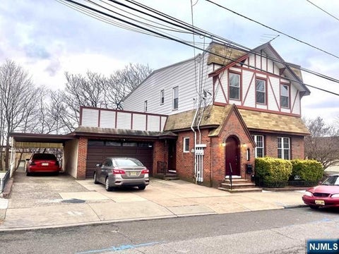 Photo for 182 Farnham Avenue