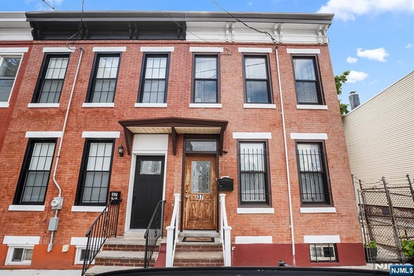 37 EMMET ST, NEWARK, NJ 07114 - Image 7fc9e331ea72545f093b0ffcbd654a7d/1401423425