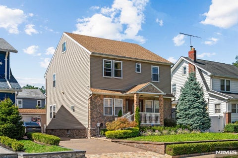 Photo for 39-41 Richmond Avenue