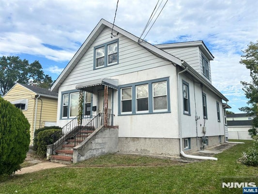42 ANDOVER AVE, PLAINFIELD, NJ 07062 - Image 81b849da5bfcc8df5787b60b405171a8/163247359