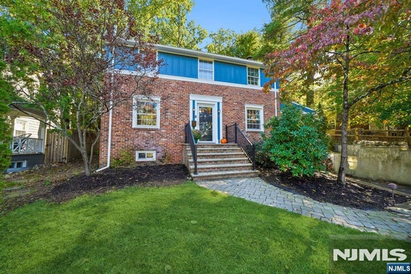 45 WAYLAND DR, VERONA, NJ 07044 - Image 82b910758bb02dc77cf39d034ca5bed6/3080683598