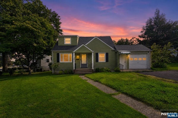 674 BRIARCLIFF AVE, MAYWOOD, NJ 07607 - Image 83575d4e229f4ca17e2b0a019a974e45/748189642