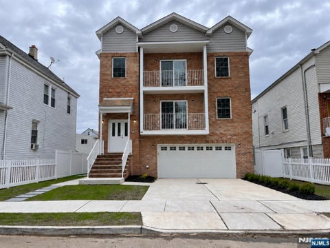 Photo for 44 Ivy Street