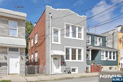 Photo for 7 Farnham Avenue