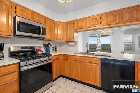 Photo for 62 Amethyst Lane 276