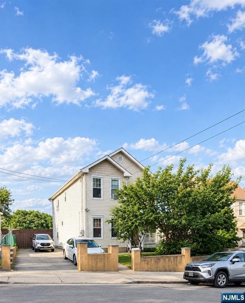 Photo for 15-17 Ryle Avenue Apt 2