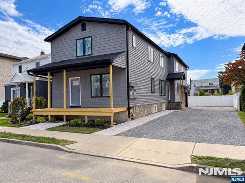 Photo for 80 Tuttle Street