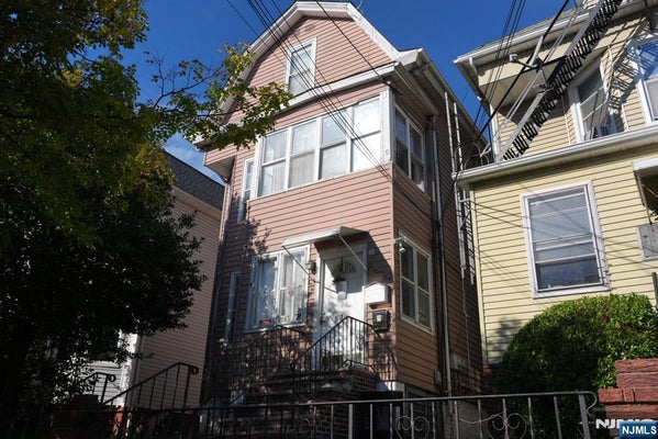 632 MONROE AVE, ELIZABETH, NJ 07201 - Image 92fa86eccb152aa36c0b3dd022ce592f/3693491737