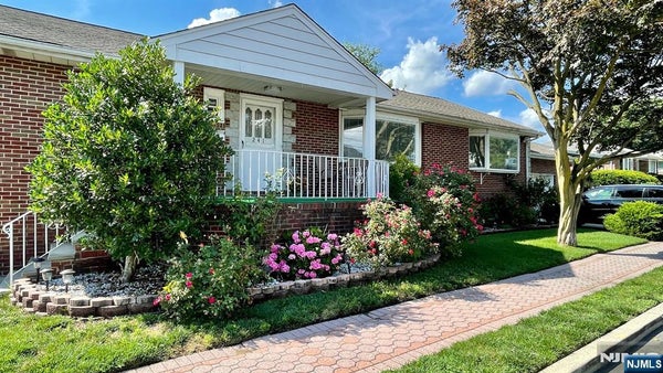 241 BELLEMEADE AVE, FORT LEE, NJ 07024 - Image 989da3c1e2ca00816dbdedf158990d3d/2063957780