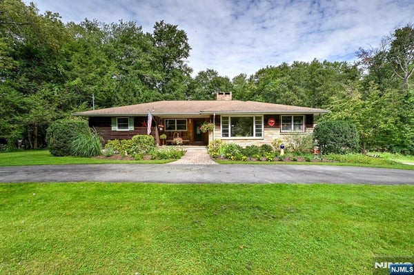 253 KERRS CORNER RD, BLAIRSTOWN, NJ 07825 - Image 98bc77cfc544be0a68d5e2e81c3d2049/3213385642