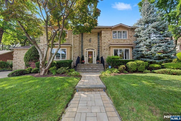 653 MAYWOOD AVE, MAYWOOD, NJ 07607 - Image 9acf3e4dd236dc6f26a67463b7dca74f/1085228289
