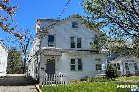 Photo for 18 Lexington Avenue 1F