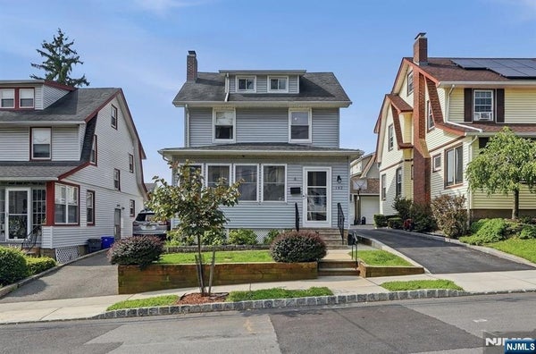 162 MAPLE ST, WEST ORANGE, NJ 07052 - Image 9bccdaa8448065c6f4db4e6aeccf1c52/3806087251