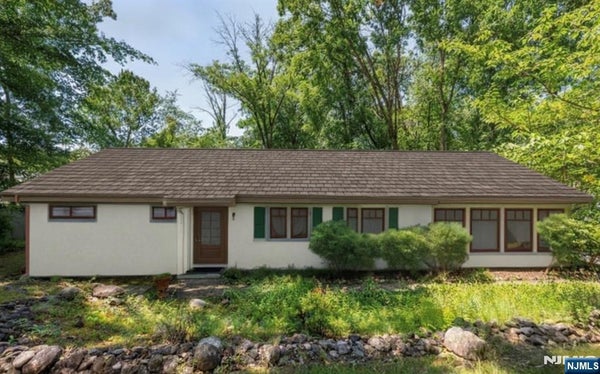 53 OLD WOOD RD, MORRIS PLAINS, NJ 07950 - Image 9cdfc340feeb29f35fc2797ba5da43c9/1034079418