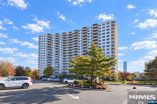 2100 LINWOOD AVE APT 14D, FORT LEE, NJ 07024 - Image 9d218a22a3a352daa7a476a36b5fa6c0/921010676