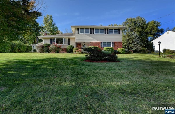 20 ROCKAWAY PL, PARSIPPANY, NJ 07054 - Image a02e8decb59929cc6ce30ecc102019e3/95761058