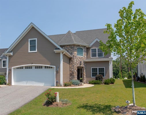 67 BLUFFS CT, HAMBURG, NJ 07419 - Image a1390fd3e81aadee5920f4fbc3c68940/49218687