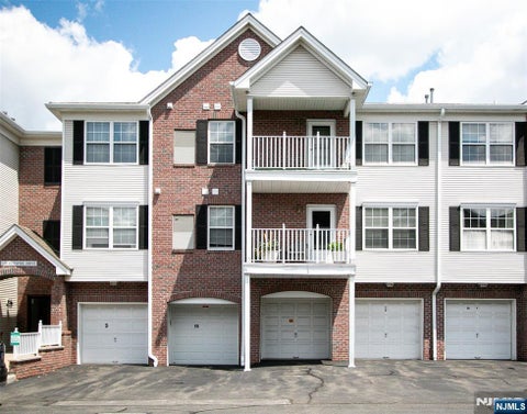 Photo for 10 Redspire Drive 10
