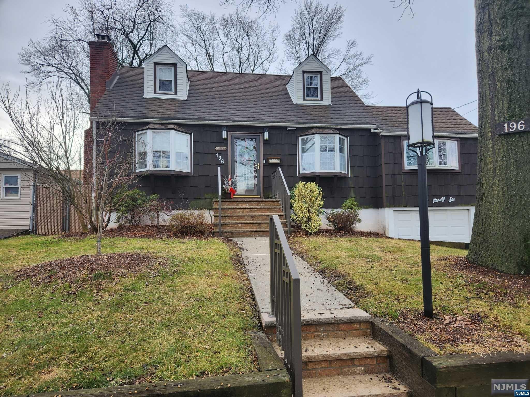 196 Cumming Avenue