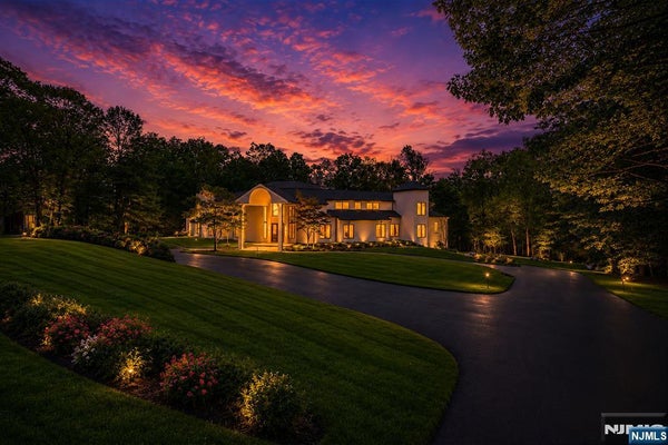809 W SHORE DR, KINNELON, NJ 07405 - Image a9fe84a29f8f73d72e4e566b7a7d332e/1402413127