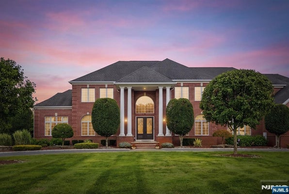 7 CRYSTAL CT, MANALAPAN, NJ 07726 - Image ad75ad99e47445bb215871f92dbc8cec/1749694272