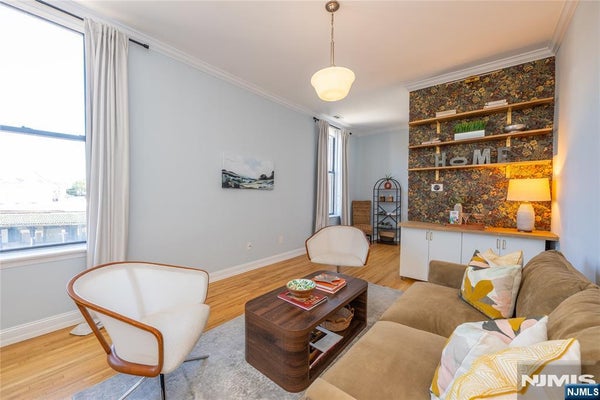 295 BLOOMFIELD AVE APT C0007, MONTCLAIR, NJ 07042 - Image aecff7f5aa04acdd77929f93be13e3e8/3070188098