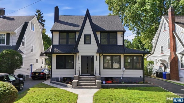 176 GARFIELD PL, MAPLEWOOD, NJ 07040 - Image afc8e7fdc36a4456669d148a4cb8b459/3950093676