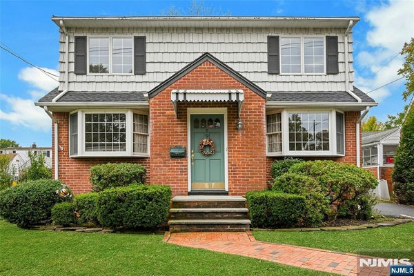59 CHESTNUT AVE, ROCHELLE PARK, NJ 07662 - Image b69959c6ab0e698b4e872e23681ea30d/3363378712