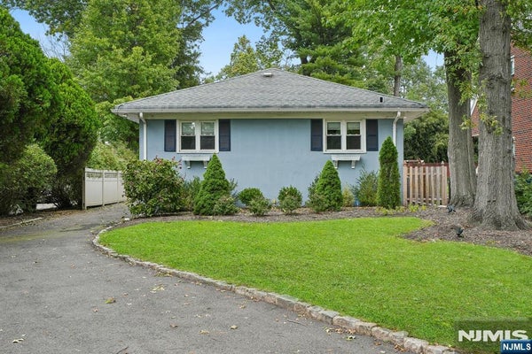 15 LESSING RD, WEST ORANGE, NJ 07052 - Image bb112b423c457b8af01d57cfcfbb73e6/4286745403