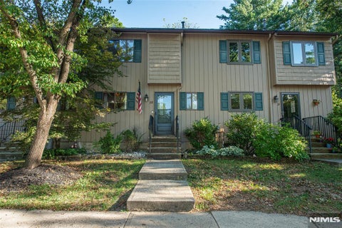 Photo for 22 Indian Spring Lane