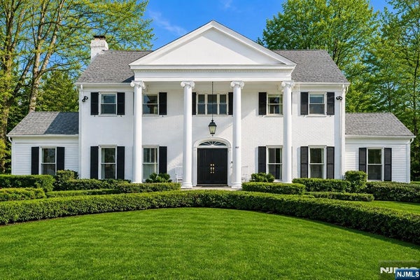 180 TEKENING DR, TENAFLY, NJ 07670 - Image bdbb98ce16a59dbbab935b0692b48bd3/1892204765