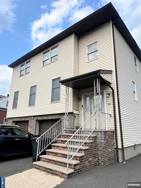 Photo for 364 Chestnut Avenue 2