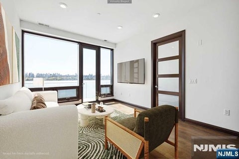Photo for 9 Somerset Lane 605