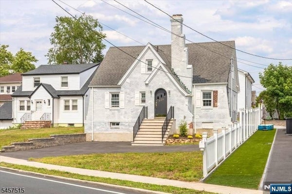 235 RIVER DR, ELMWOOD PARK, NJ 07407 - Image c9ea4e2fdb5981f51ddaf5e82221f6e3/4126782461