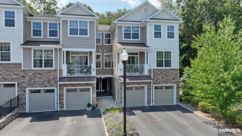Photo for 62 Autumn Way 69