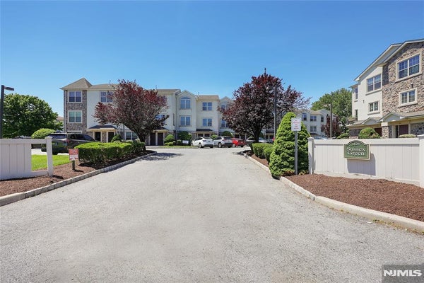 1625 PATERSON PLANK RD APT 10, SECAUCUS, NJ 07094 - Image d0f6ec3baabd1122ff9e2168617a5daf/1210021780
