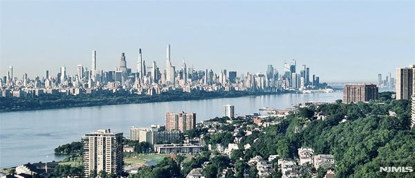 1512 PALISADE AVE APT 20H, FORT LEE, NJ 07024 - Image d3ca4e909301dc3a728924f64ec8ffb5/1814793692