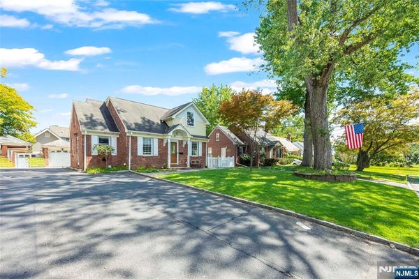 59 COLONIAL PKWY, DUMONT, NJ 07628 - Image d5b6c8c84edb28607b295eb8c1caa9e1/1624976844