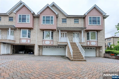 Photo for 425 West Street B